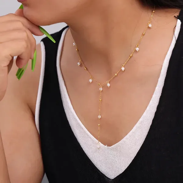 Gold_Preppy_Pearl_Geometric_Necklace_For_Women